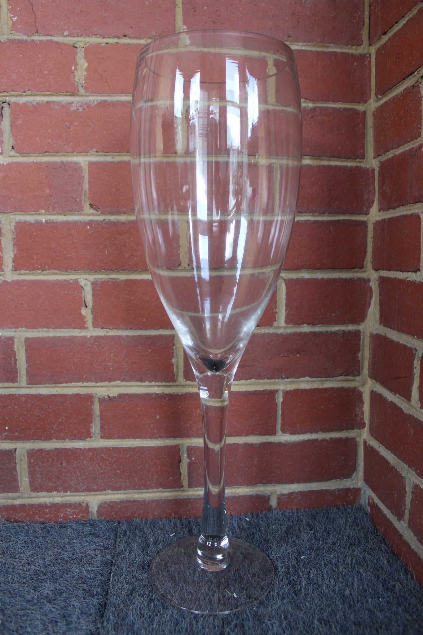 19.5 inch tall Big Wine Glass – Windsor Gifts